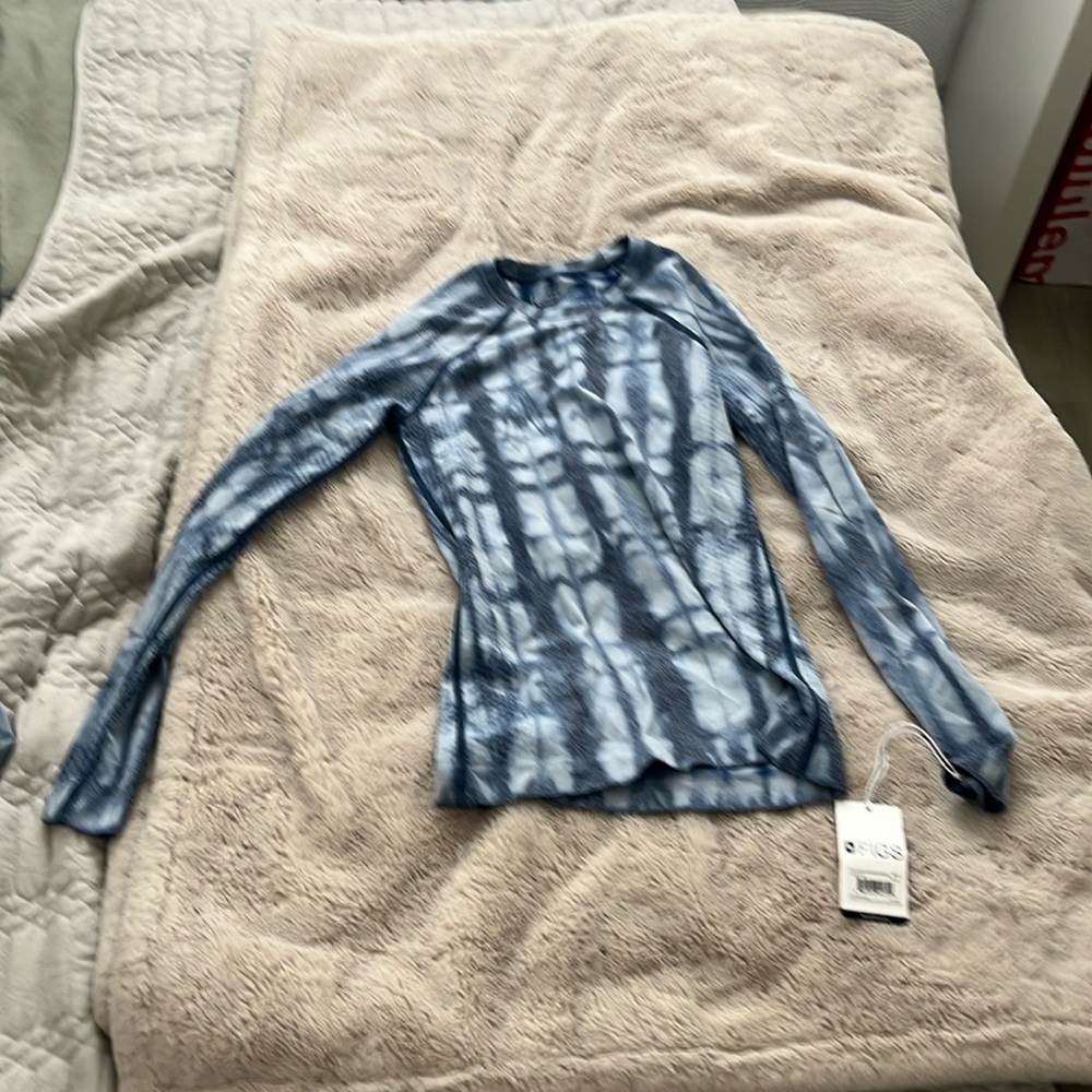 BRAND NEW UNDER SCRUB